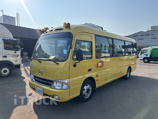 현대 버스 39인승 2