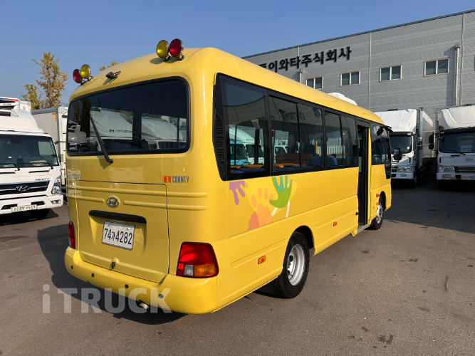 현대 버스 39인승 6