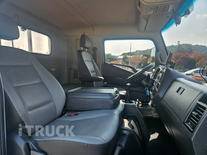 현대 올뉴마이티 3.5톤 카고 슈퍼캡 초장축 9