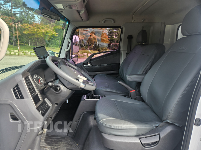 현대 올뉴마이티 3.5톤 냉동탑 11