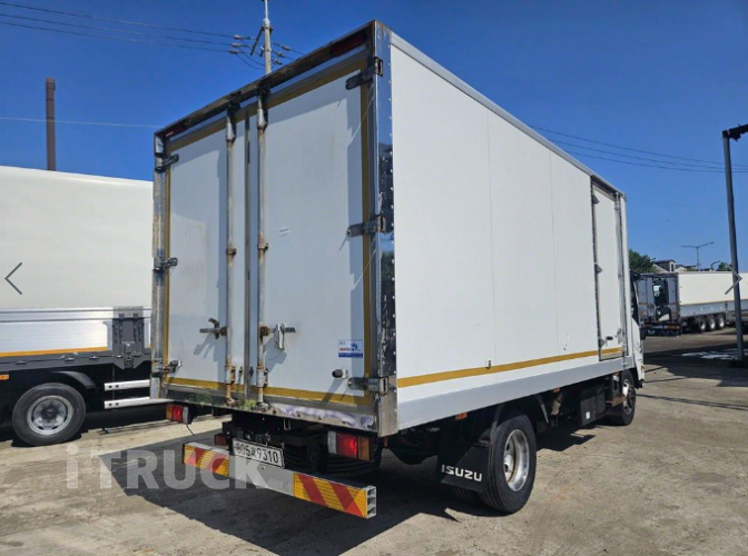 이스즈 엘프 3.5톤 냉동탑 1