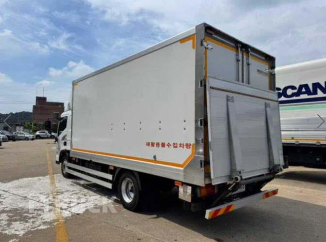 현대 올뉴마이티 3.5톤 광폭 냉동탑 3