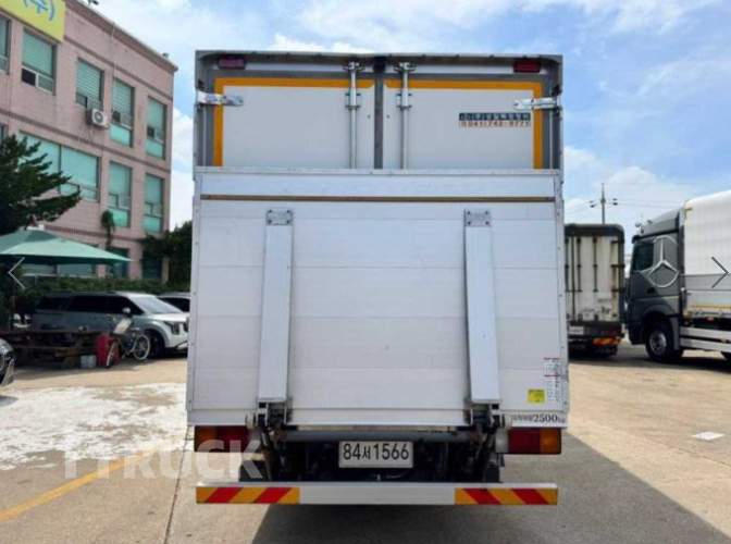 현대 올뉴마이티 3.5톤 광폭 냉동탑 2