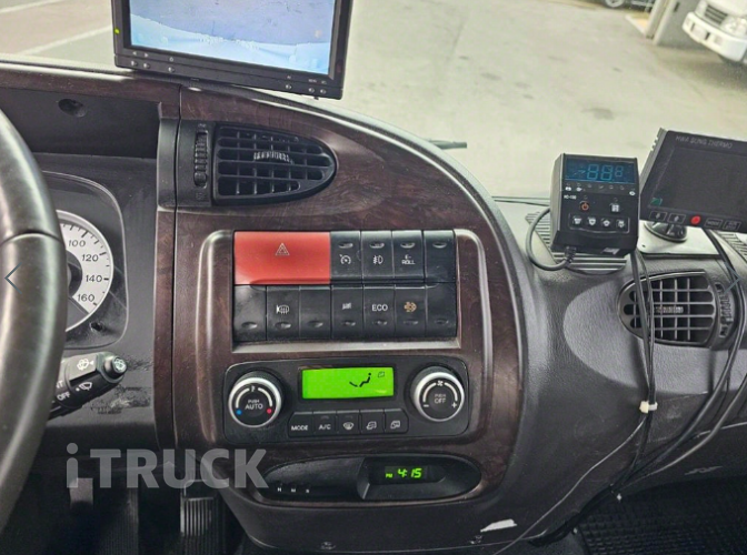 현대 메가트럭 280 단바리 냉동탑 5톤 수동 13