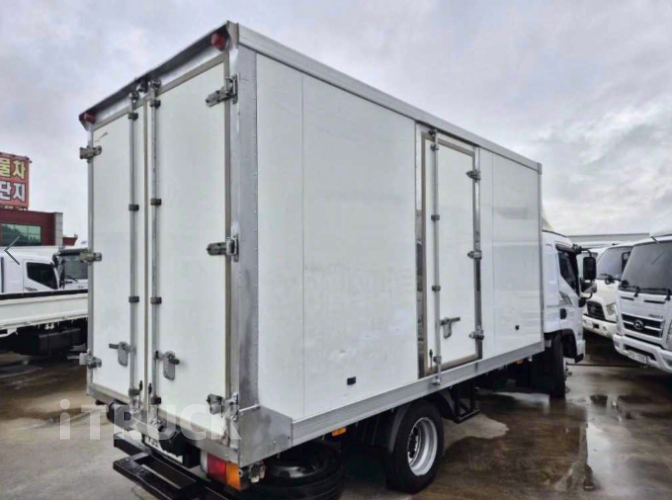 현대 올뉴마이티 2.5톤 냉동탑 5