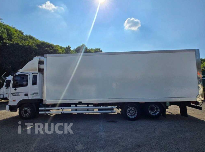 현대 메가트럭 280 후축 냉동탑 5톤 수동 4