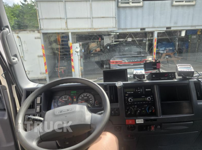 이스즈 엘프 3.5톤 냉동탑 11