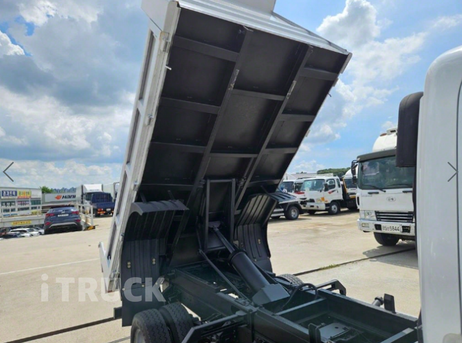 현대 마이티큐티 화물덤프 2.5톤 8