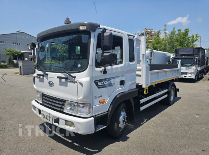 현대 메가트럭 화물덤프 5톤 0