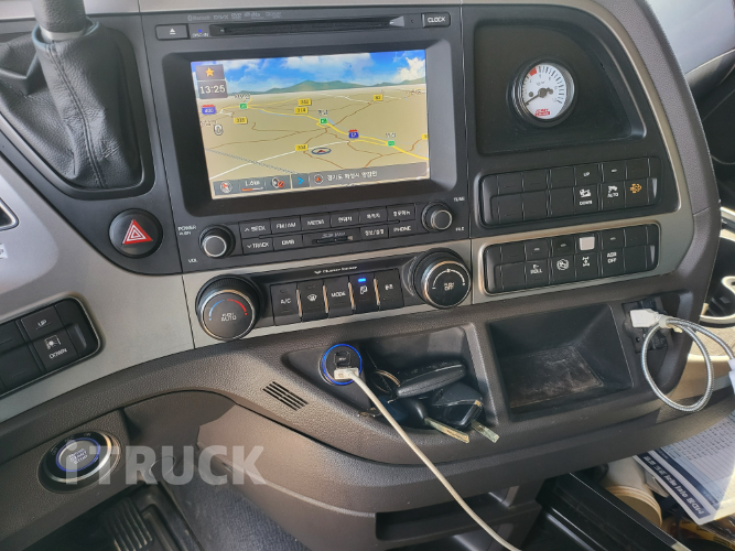 현대 우드칩 25톤 540 앞축 오토 11