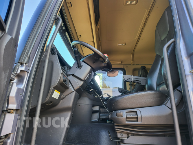 현대 우드칩 25톤 540 앞축 오토 10