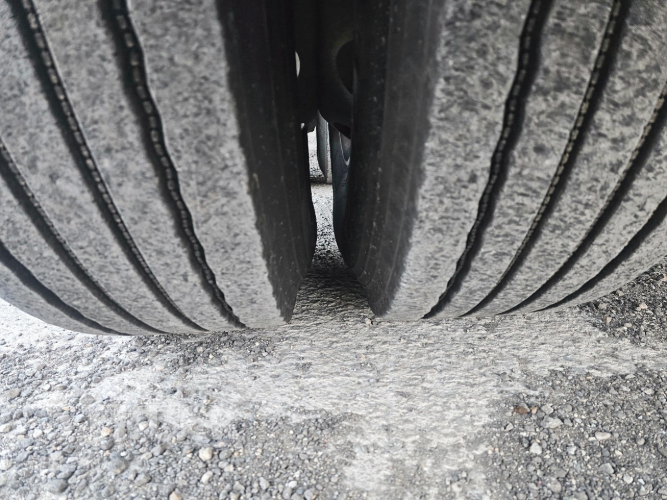 벤츠 아록스 암롤 24톤 오토 앞축 30루베 15