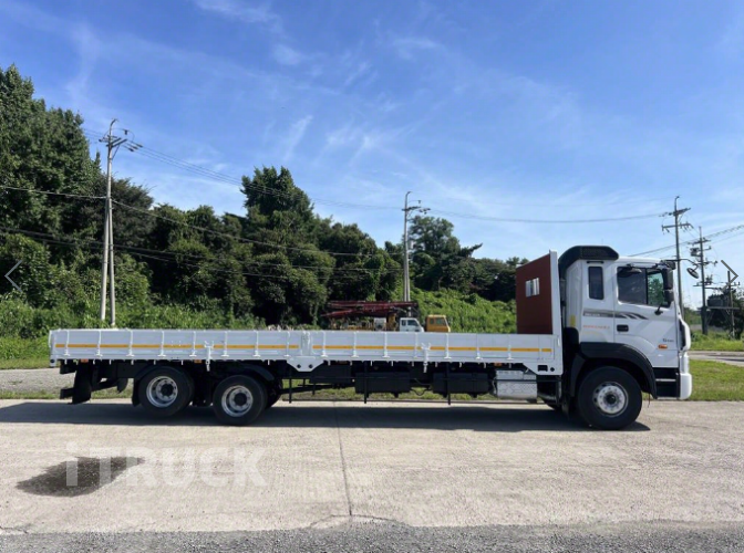 현대 메가트럭 와이드캡 300 후축 카고 5톤 수동 4