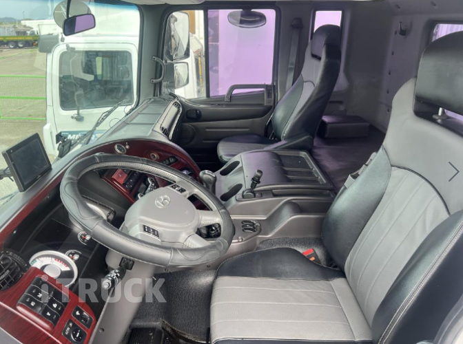 현대 메가트럭 와이드캡 300 후축 카고 5톤 수동 13