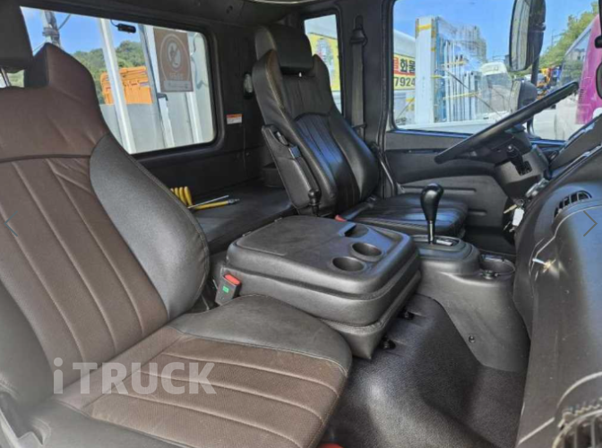 현대 메가트럭 280 단바리 카고 5톤 오토 7