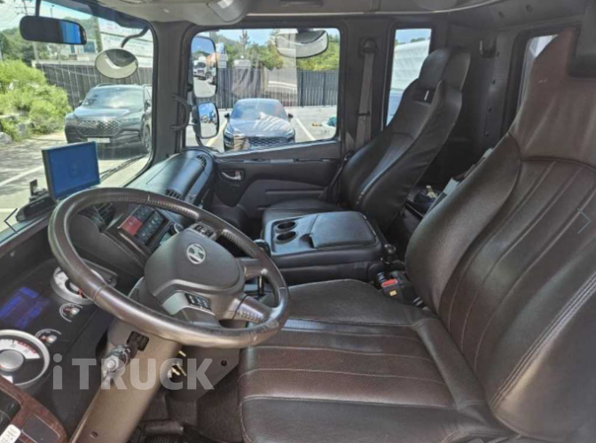 현대 메가트럭 280 단바리 카고 5톤 오토 6