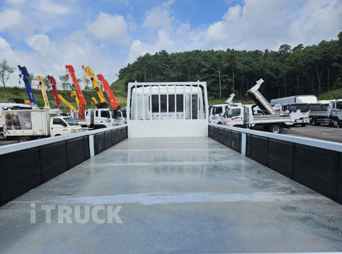 현대 메가트럭 280 단바리 카고 5톤 수동 9