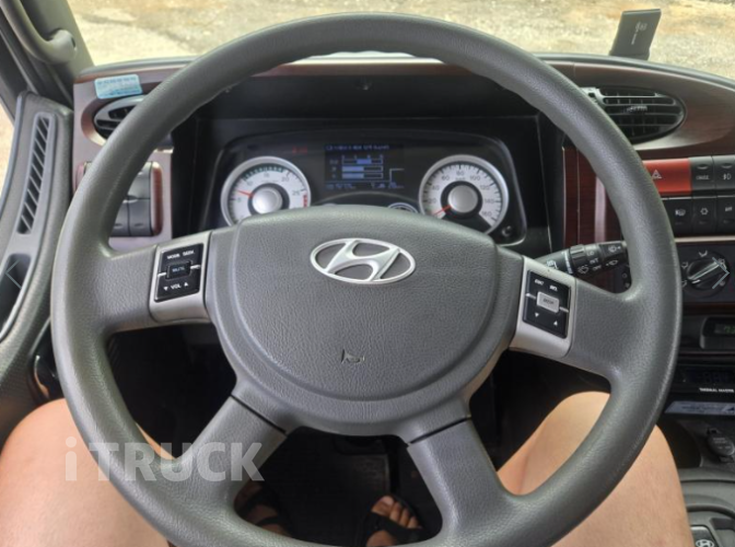 현대 메가트럭 250 단바리 카고 5톤 오토 13