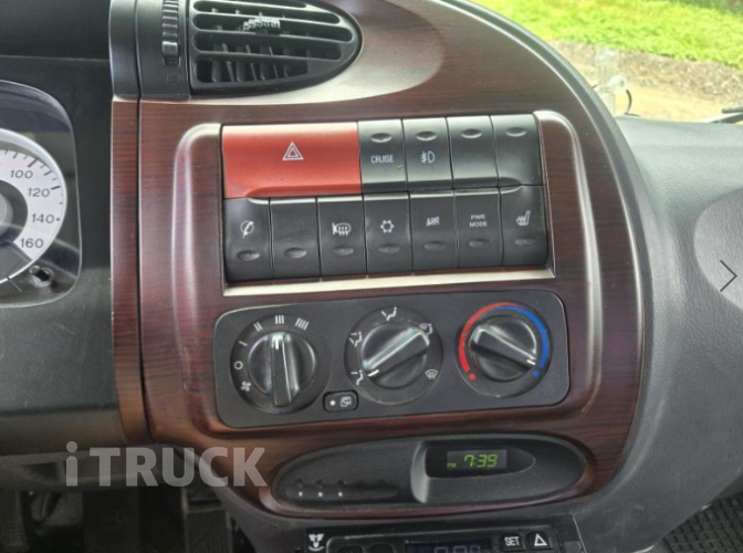 현대 메가트럭 250 단바리 카고 5톤 오토 14