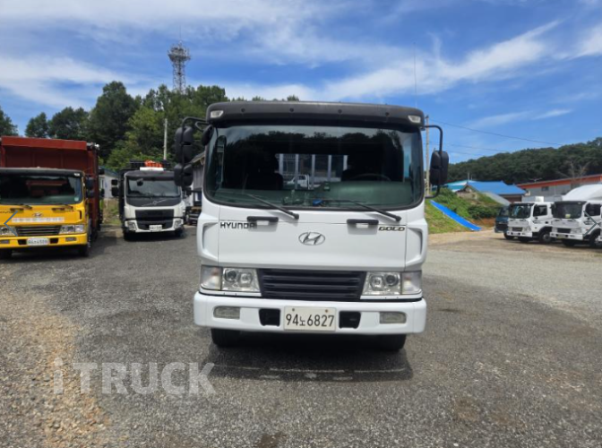 현대 메가트럭 250 단바리 카고 5톤 오토 2