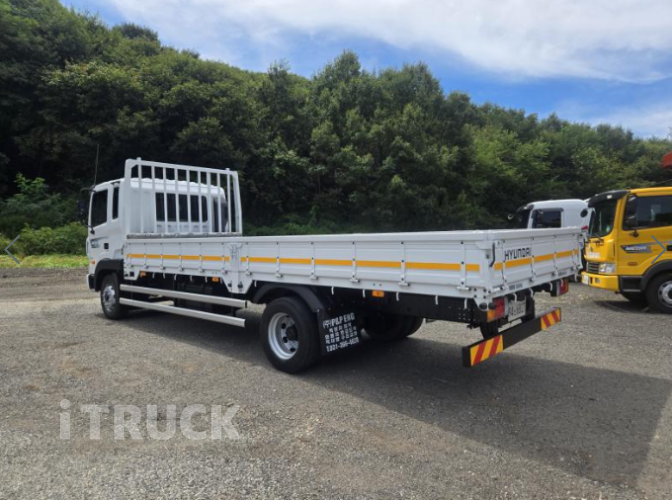 현대 메가트럭 250 단바리 카고 5톤 오토 6