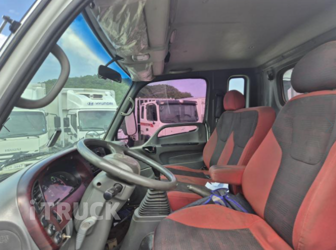 현대 이마이티 2.5톤 카고 슈퍼캡 9