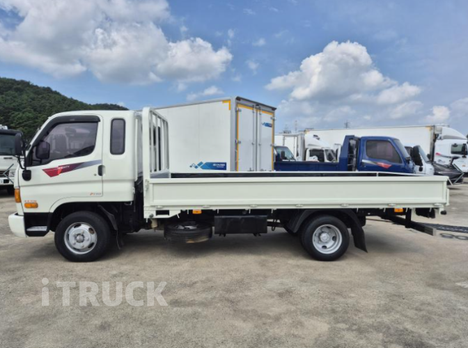 현대 이마이티 2.5톤 카고 슈퍼캡 4