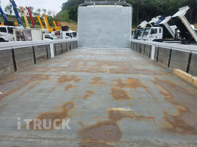 현대 메가트럭 280 단바리 카고 5톤 수동 8