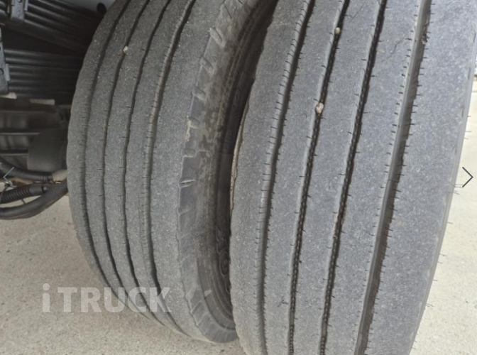 현대 메가트럭 260 후축 카고 5톤 수동 18