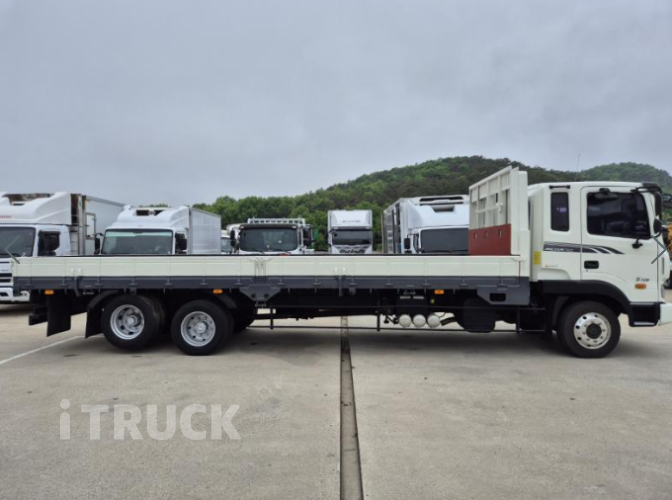 현대 메가트럭 260 후축 카고 5톤 수동 3