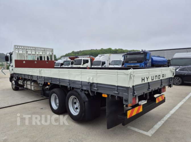 현대 메가트럭 260 후축 카고 5톤 수동 6