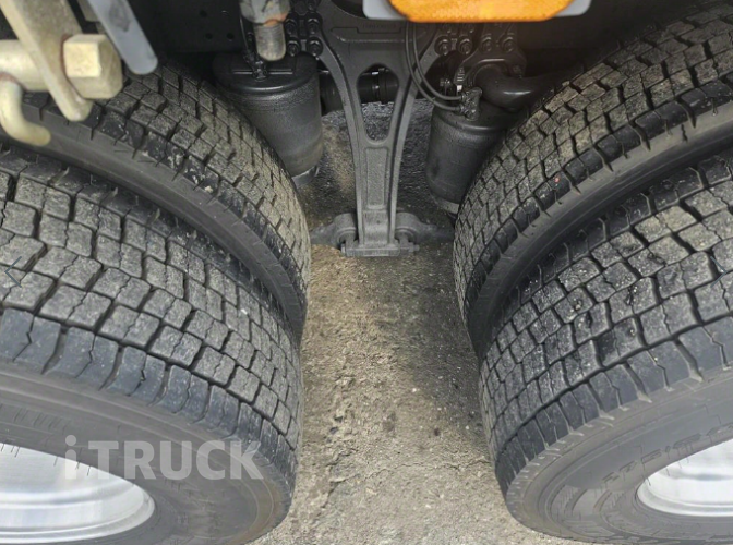 이베코 스트라리스 후축 카고 25톤 오토 12