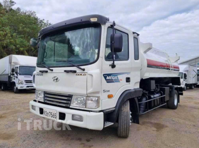 현대 탱크로리 메가트럭 9,800L 수동