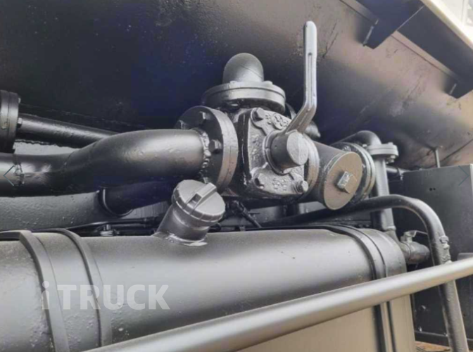 현대 탱크로리 메가트럭 9,800L 수동 8