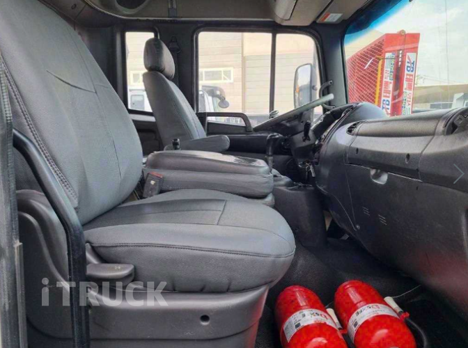 현대 탱크로리 메가트럭 9,800L 수동 11