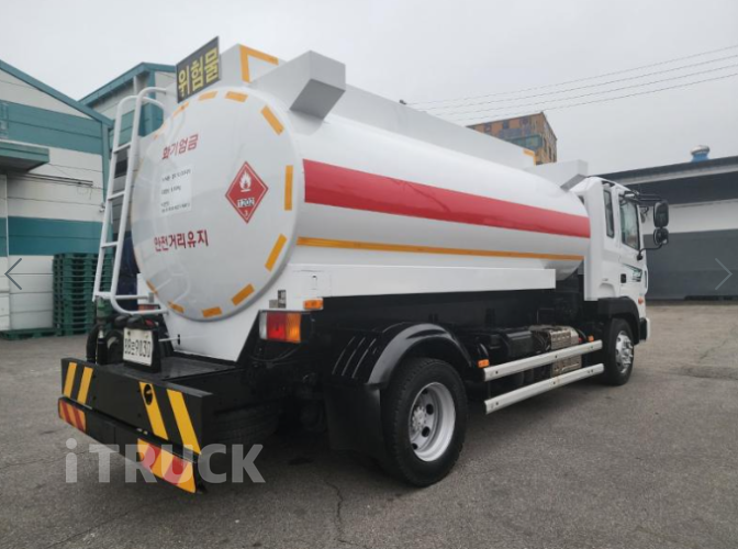 현대 탱크로리 메가트럭 10,000L 수동 5