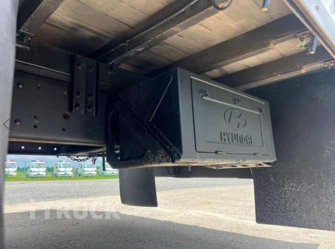 현대 메가트럭 280 단바리 익스하이탑 5톤 수동 11