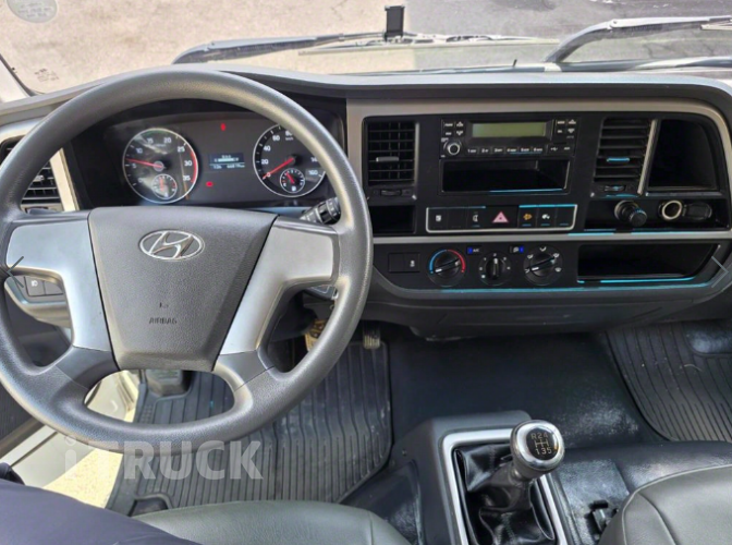 현대 올뉴마이티 3.5톤 카고 슈퍼캡 11