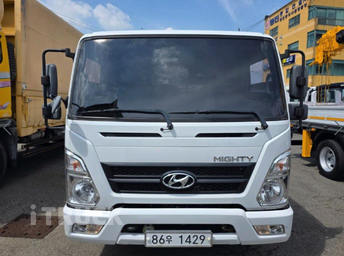 현대 올뉴마이티 3.5톤 카고 슈퍼캡 1