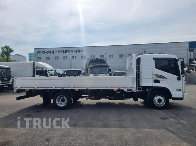 현대 올뉴마이티 2.5톤 광폭 카고 슈퍼캡 4