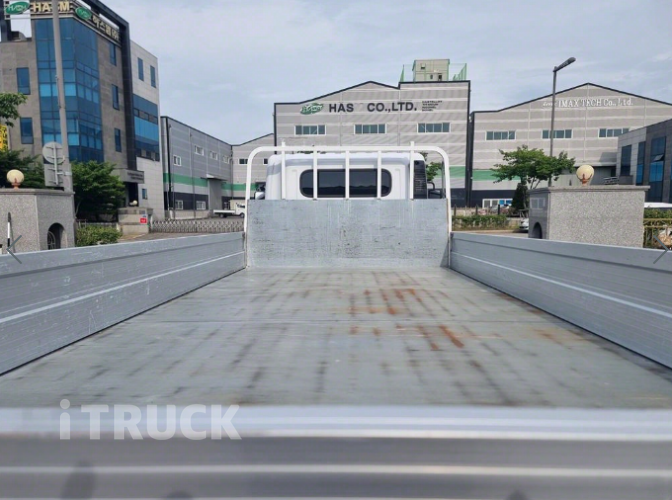 현대 올뉴마이티 2.5톤 광폭 카고 슈퍼캡 8