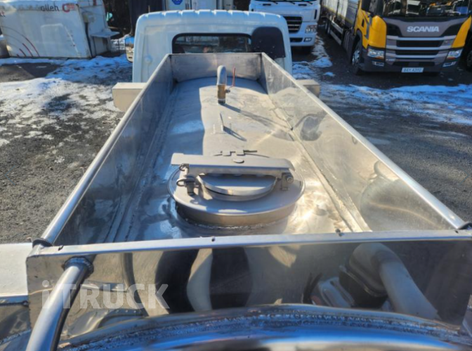 현대 살수차 마이티큐티 스텐탱크 2,400L 수동 6