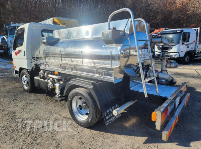 현대 살수차 마이티큐티 스텐탱크 2,400L 수동 4