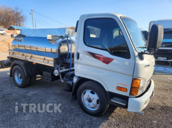 현대 살수차 마이티큐티 스텐탱크 2,400L 수동 2