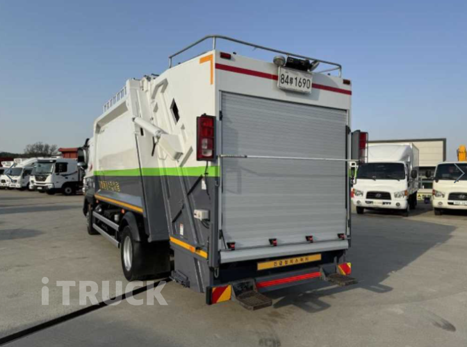 현대 압축진개 파비스 5톤 밀판식 배출 6