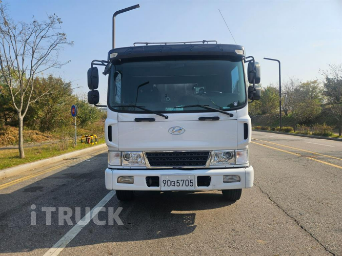 현대 메가트럭 280 후축 카고 4.5톤 수동 4
