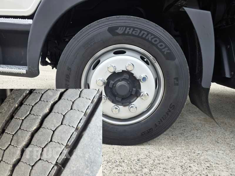 현대 메가트럭 300 단바리 윙바디 4.5톤 수동 16