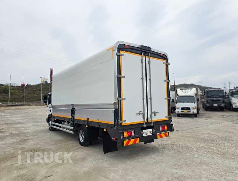 현대 메가트럭 300 단바리 윙바디 4.5톤 수동 4