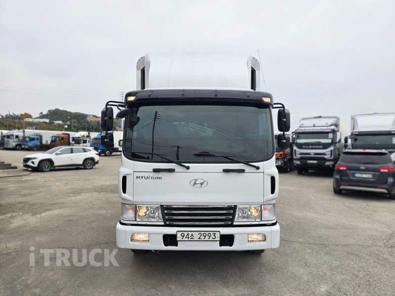 현대 메가트럭 300 단바리 윙바디 4.5톤 수동 1