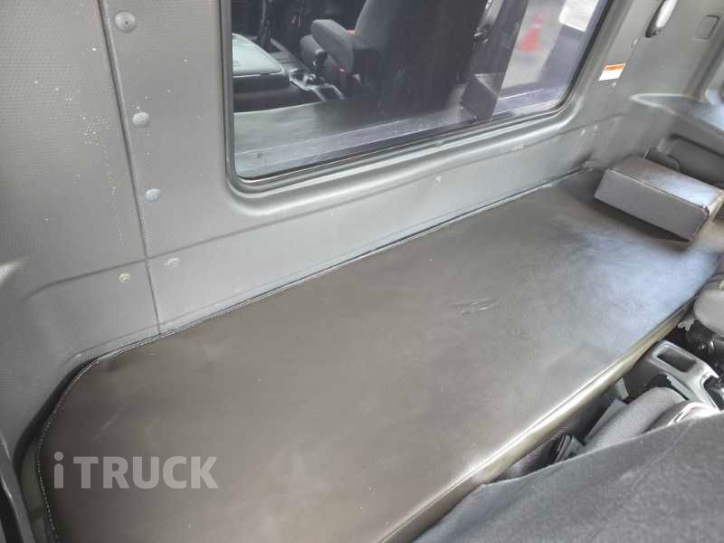 현대 메가트럭 300 단바리 윙바디 4.5톤 수동 10